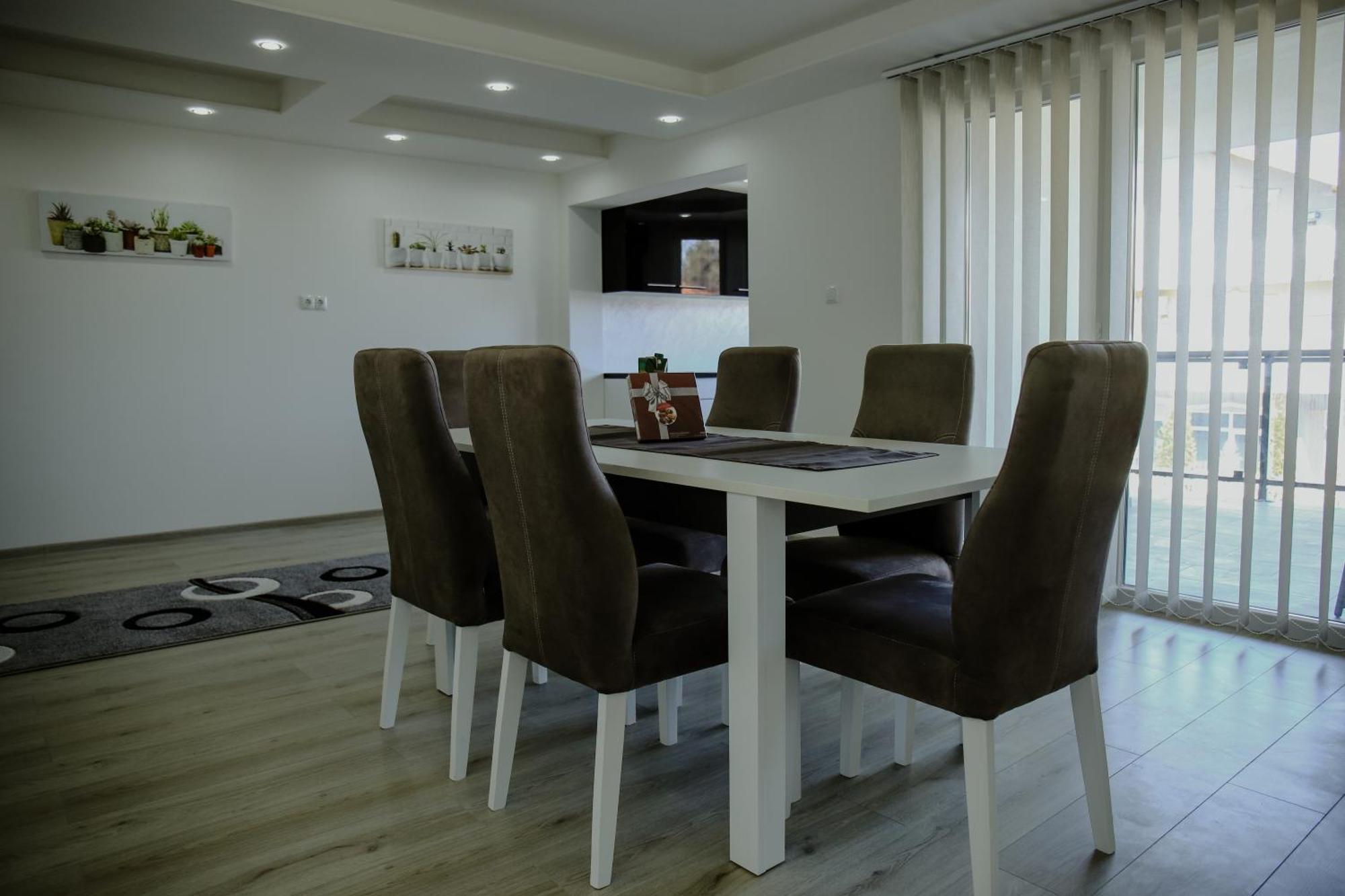 Deluxe Apartments Сараево Екстериор снимка