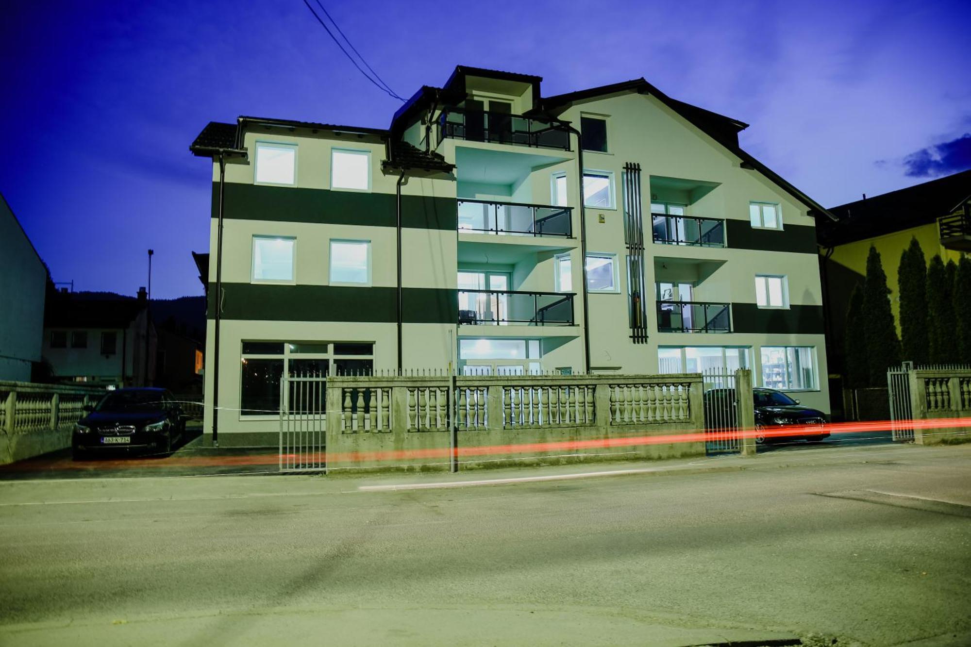 Deluxe Apartments Сараево Екстериор снимка