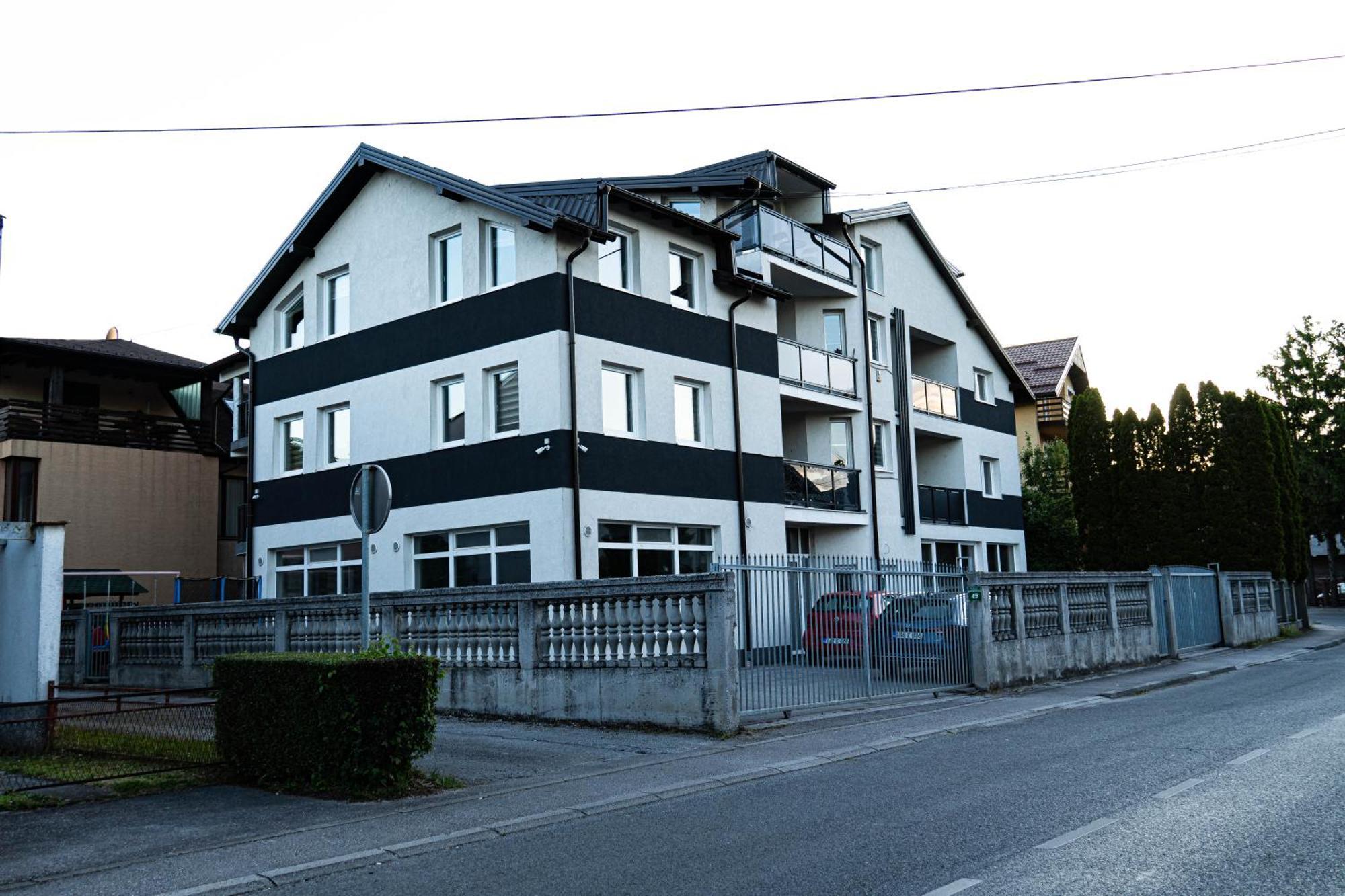 Deluxe Apartments Сараево Екстериор снимка