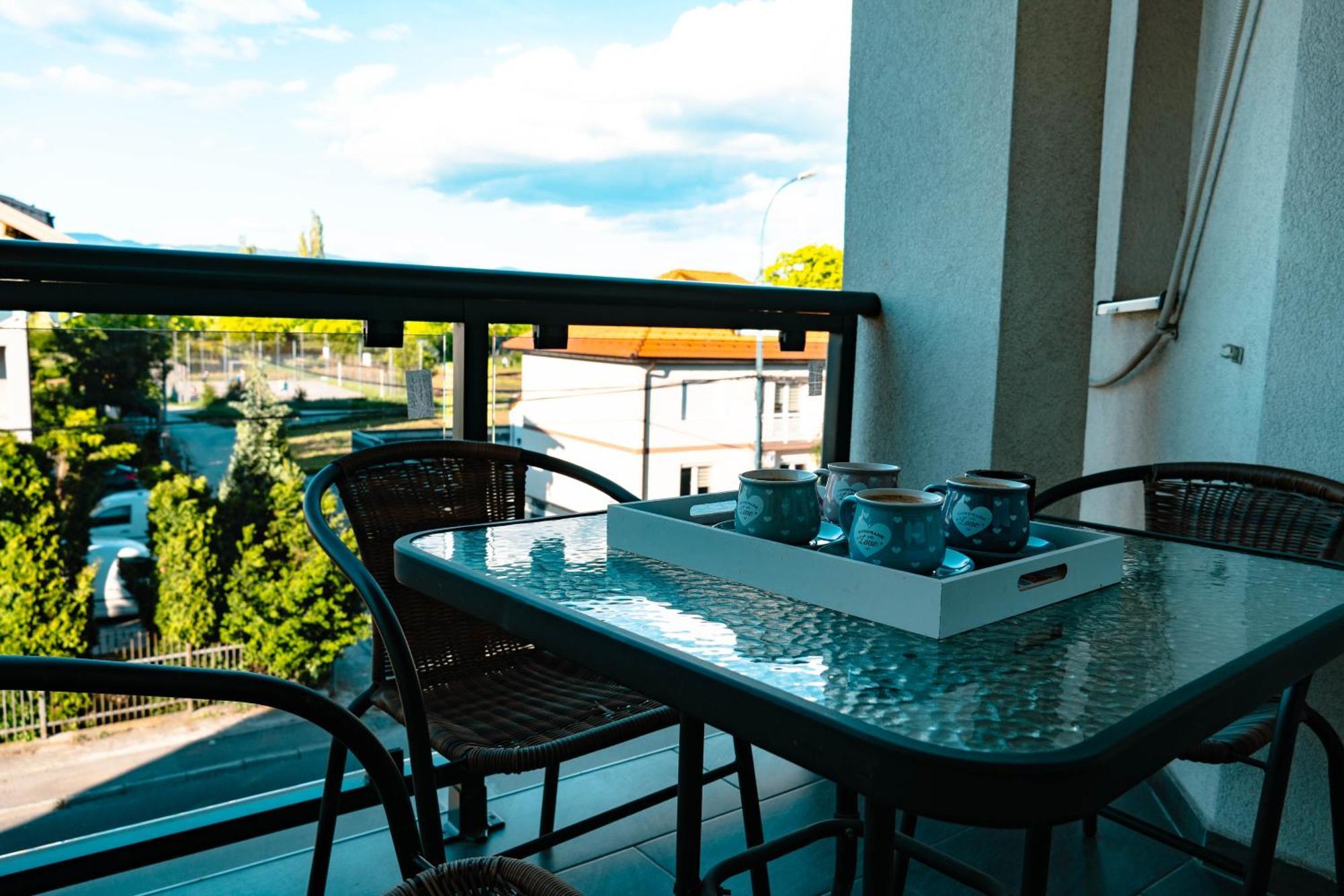 Deluxe Apartments Сараево Екстериор снимка