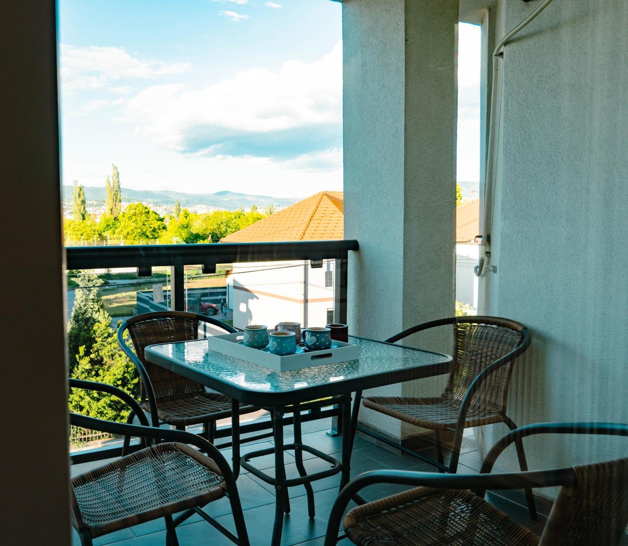 Deluxe Apartments Сараево Екстериор снимка